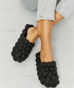 NOOK JOI Laid Back Bubble Slides in Black