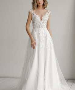 Light Ivory Floral Lace Wedding Dress Enn