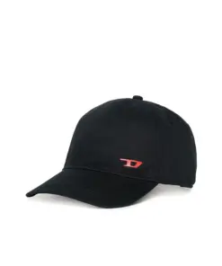 Baseball cap with D logo