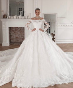 Off-the-Shoulder Lace Ball Gown Nuria