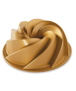 Nordic Ware Heritage Bundt Pan Gold / 6 Cup